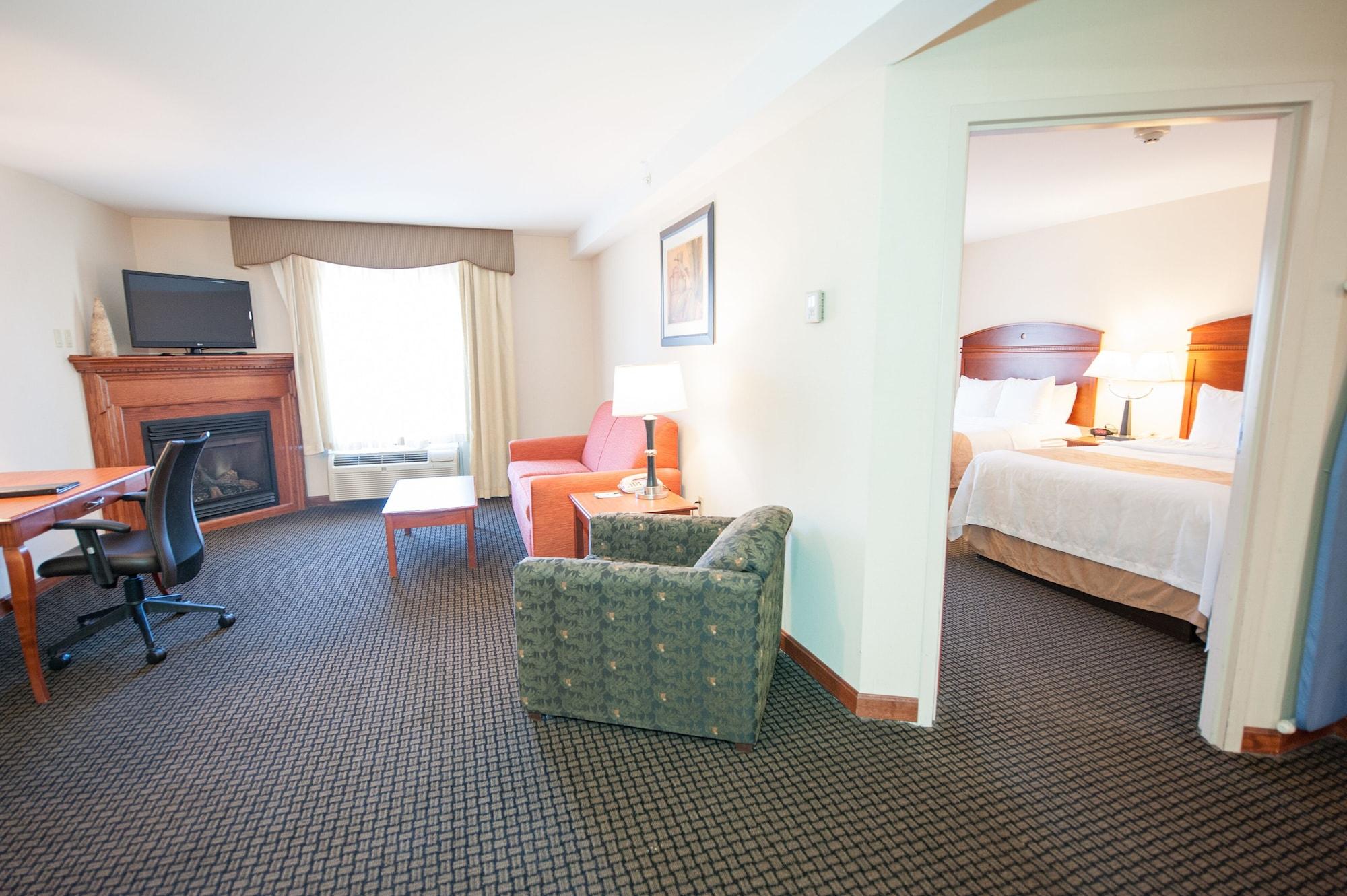 Quality Inn & Suites Northampton - Amherst Esterno foto